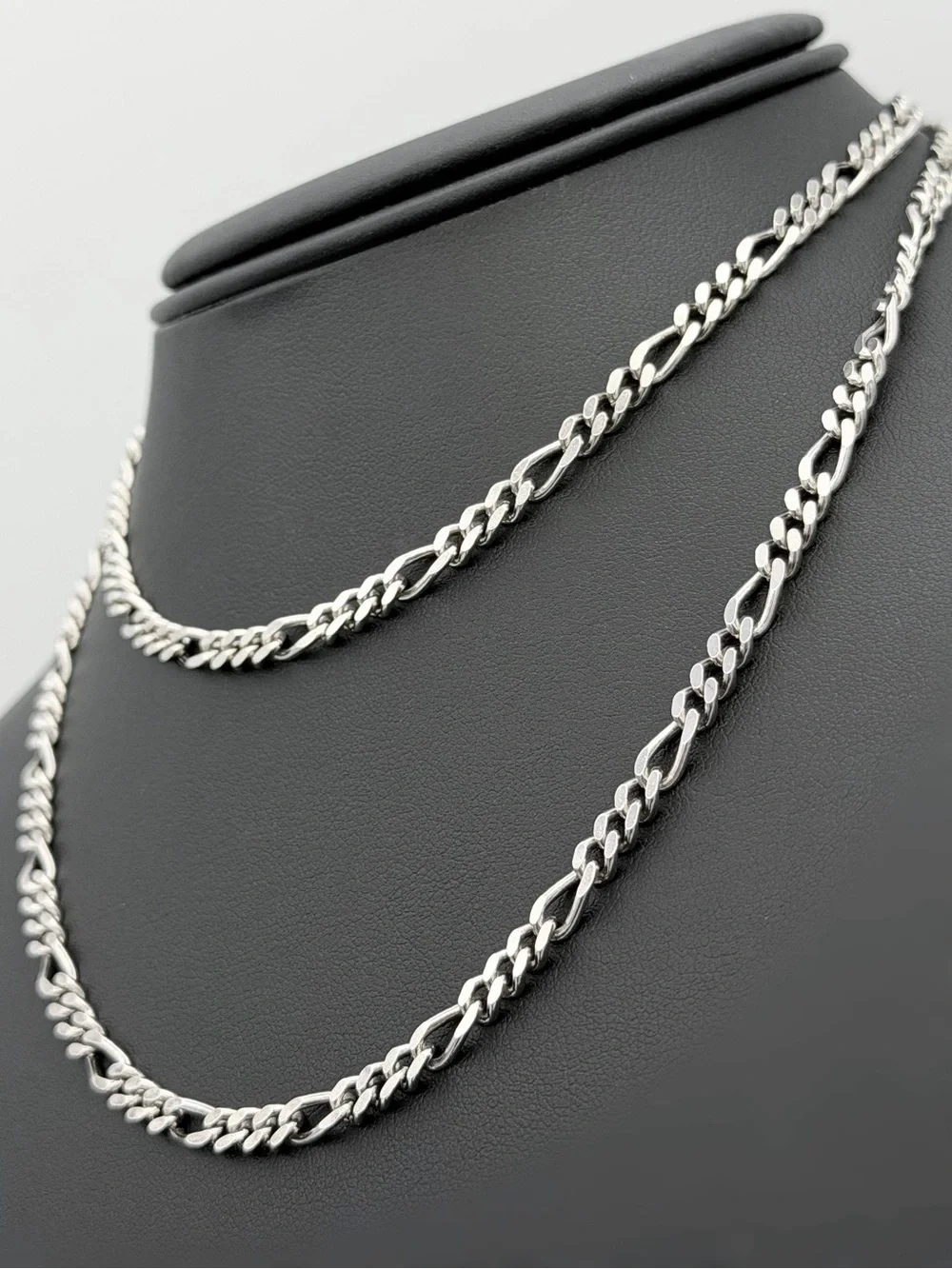 Italy 925 Sterling Silver solid Figaro Chain Necklace 30” 4mm